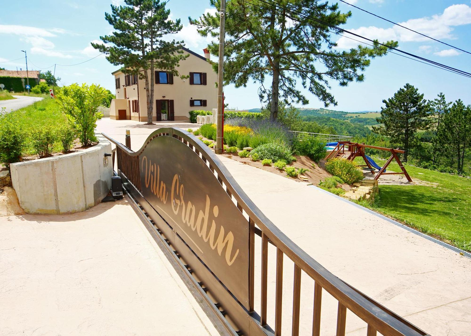 Luxury Villa Gradin Gračišče Bagian luar foto